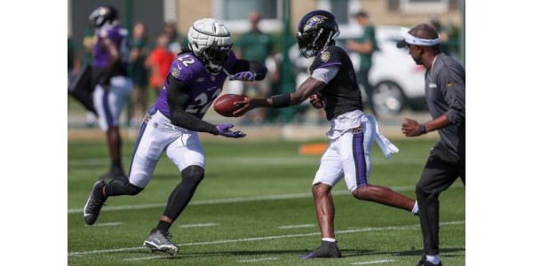 La fuerza de los dos equipos en el partido inaugural de la nueva temporada de la NFL